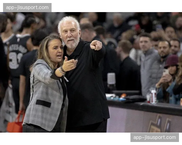 贝基·哈蒙接受专访,谈论执教王牌队的心得与卫冕压力 贝基·哈蒙接受专访,谈论执教王牌队的心得与卫冕压力