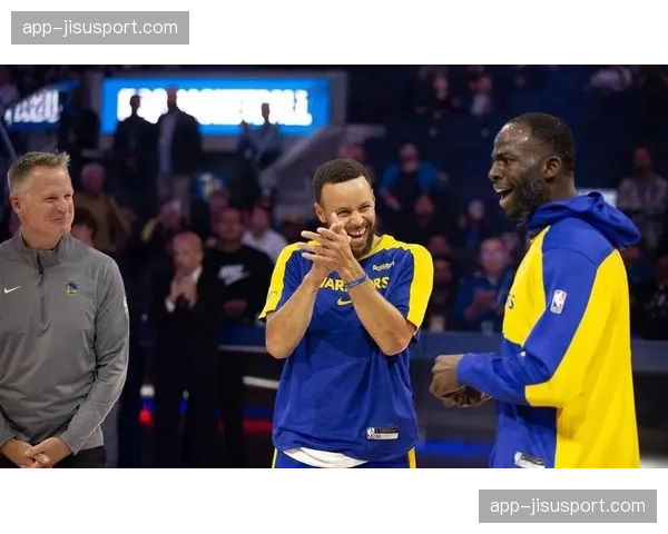 录像复盘：库里最后一攻选择引发讨论，科尔称战术已成功执行